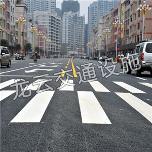 道路標(biāo)線(xiàn) 