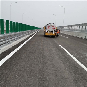 新建商合杭鐵路蕪湖長(zhǎng)江三橋標(biāo)志標(biāo)線(xiàn)工程 