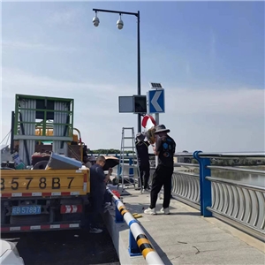 安徽裕溪船閘跨閘公路橋視頻監(jiān)控 