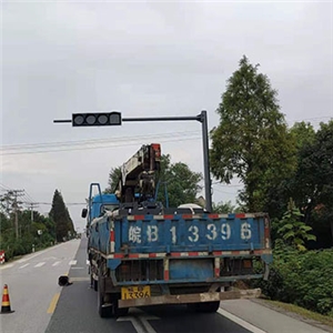 南經(jīng)三路搭接S335灣石路涉路交通安全工程 