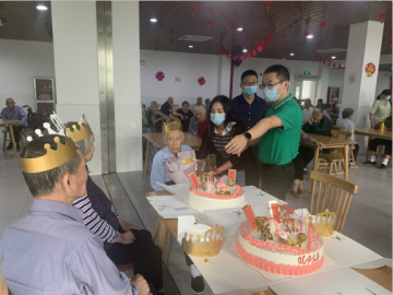 不忘初心，砥礪前行—白鶴敬老院的慰問(wèn)之行